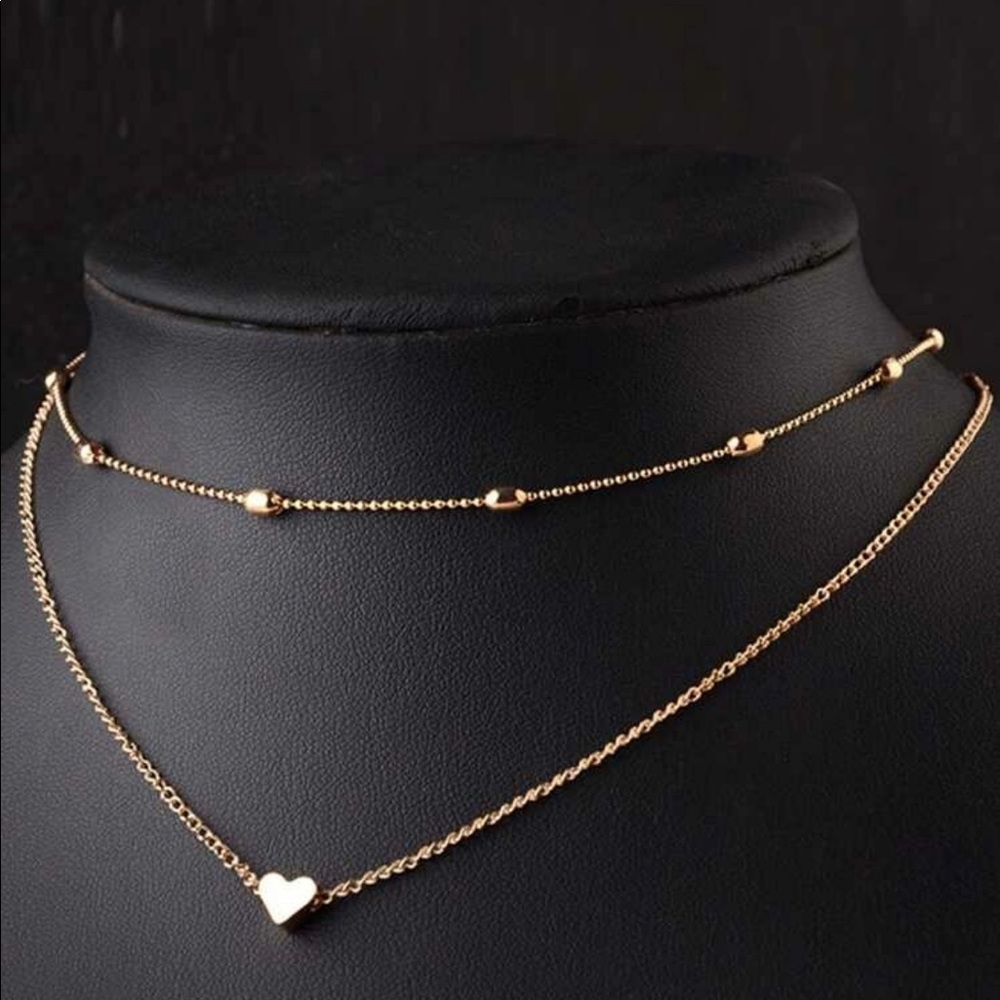 Heart detail layered gold necklace